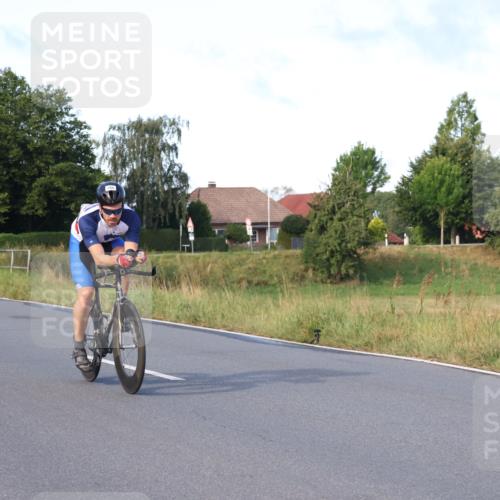 25.08.2024 - Elbe Triathlon Hamburg Fuchs,  Jonas http://msf.ph/oto/6864658 25.08.2024 09:22:51 Radfahren 443, 266, 56 meine-sportfotos.de