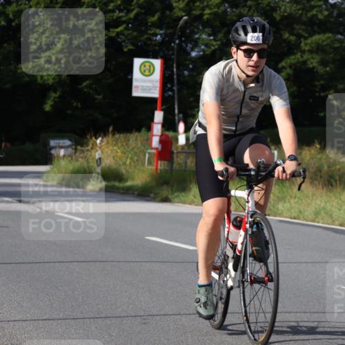 25.08.2024 - Elbe Triathlon Hamburg Fuchs,  Jonas http://msf.ph/oto/6864667 25.08.2024 10:06:48 Radfahren 256, 206, 319, 141, 451, 395 meine-sportfotos.de