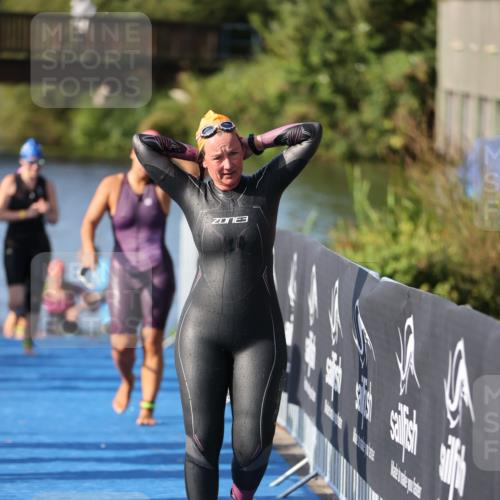 25.08.2024 - Elbe Triathlon Hamburg H.Heesch http://msf.ph/oto/6864675 25.08.2024 09:36:20 Schwimmen 487, 501, 540 meine-sportfotos.de