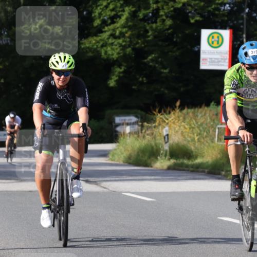 25.08.2024 - Elbe Triathlon Hamburg Fuchs,  Jonas http://msf.ph/oto/6864687 25.08.2024 10:06:50 Radfahren 256, 206, 319, 141, 451, 395 meine-sportfotos.de