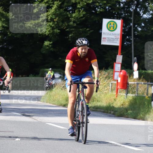 25.08.2024 - Elbe Triathlon Hamburg Fuchs,  Jonas http://msf.ph/oto/6864704 25.08.2024 10:51:06 Radfahren 1548, 737, 1502, 552, 1555 meine-sportfotos.de