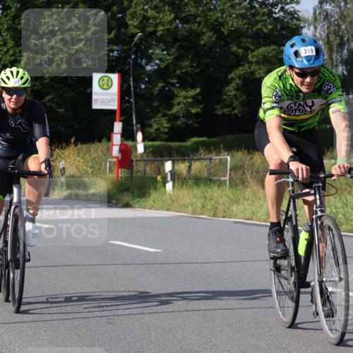 25.08.2024 - Elbe Triathlon Hamburg Fuchs,  Jonas http://msf.ph/oto/6864707 25.08.2024 10:06:51 Radfahren 206, 319, 141, 451, 395 meine-sportfotos.de