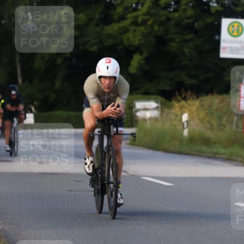25.08.2024 - Elbe Triathlon Hamburg Fuchs,  Jonas http://msf.ph/oto/6864710 25.08.2024 09:23:10 Radfahren 105, 340, 120 meine-sportfotos.de