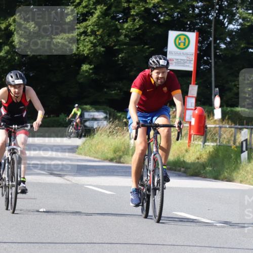 25.08.2024 - Elbe Triathlon Hamburg Fuchs,  Jonas http://msf.ph/oto/6864711 25.08.2024 10:51:06 Radfahren 1548, 737, 1502, 552, 1555 meine-sportfotos.de