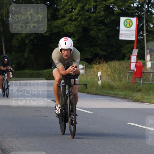 25.08.2024 - Elbe Triathlon Hamburg Fuchs,  Jonas http://msf.ph/oto/6864714 25.08.2024 09:23:10 Radfahren 105, 340, 120 meine-sportfotos.de