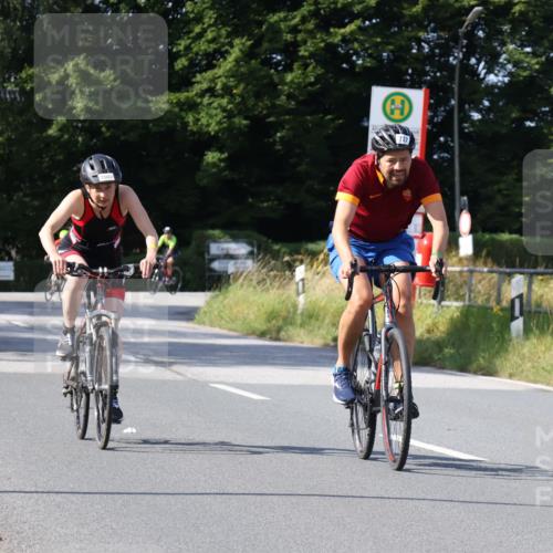 25.08.2024 - Elbe Triathlon Hamburg Fuchs,  Jonas http://msf.ph/oto/6864717 25.08.2024 10:51:06 Radfahren 1548, 737, 1502, 552, 1555 meine-sportfotos.de