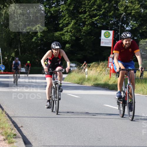 25.08.2024 - Elbe Triathlon Hamburg Fuchs,  Jonas http://msf.ph/oto/6864725 25.08.2024 10:51:06 Radfahren 1548, 737, 1502, 552, 1555 meine-sportfotos.de