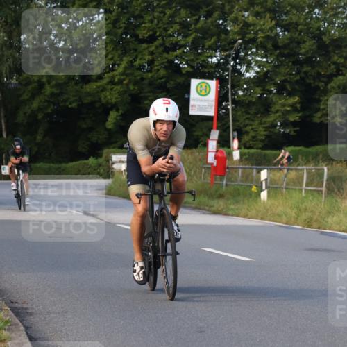 25.08.2024 - Elbe Triathlon Hamburg Fuchs,  Jonas http://msf.ph/oto/6864726 25.08.2024 09:23:10 Radfahren 105, 340, 120 meine-sportfotos.de