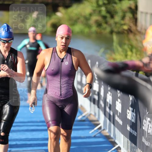 25.08.2024 - Elbe Triathlon Hamburg H.Heesch http://msf.ph/oto/6864727 25.08.2024 09:36:25 Schwimmen 478, 487, 501, 523, 533, 540 meine-sportfotos.de
