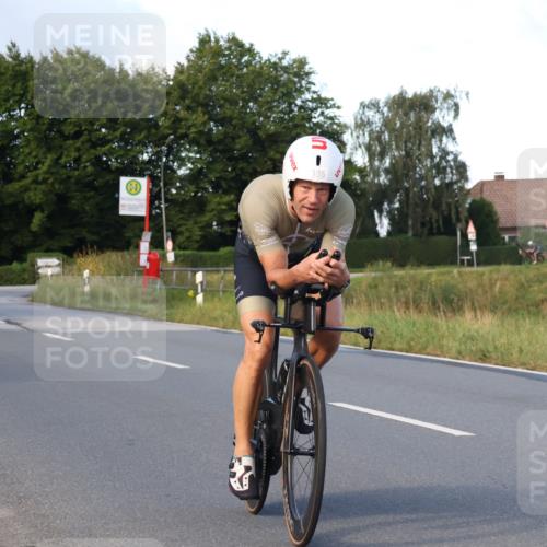 25.08.2024 - Elbe Triathlon Hamburg Fuchs,  Jonas http://msf.ph/oto/6864744 25.08.2024 09:23:11 Radfahren 105, 340, 120 meine-sportfotos.de