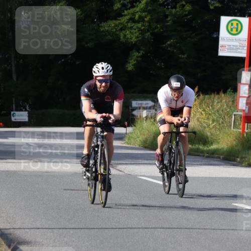 25.08.2024 - Elbe Triathlon Hamburg Fuchs,  Jonas http://msf.ph/oto/6864746 25.08.2024 10:06:54 Radfahren 319, 141, 451, 395 meine-sportfotos.de