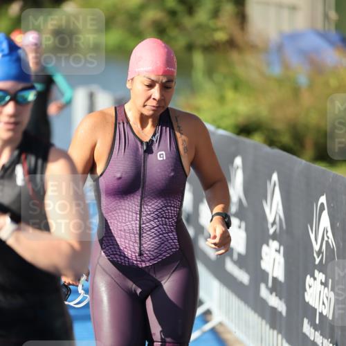 25.08.2024 - Elbe Triathlon Hamburg H.Heesch http://msf.ph/oto/6864785 25.08.2024 09:36:26 Schwimmen 478, 487, 501, 517, 523, 533, 540 meine-sportfotos.de