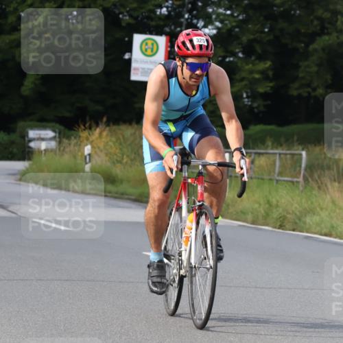 25.08.2024 - Elbe Triathlon Hamburg Fuchs,  Jonas http://msf.ph/oto/6864805 25.08.2024 10:07:06 Radfahren 325 meine-sportfotos.de