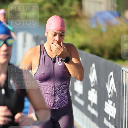 25.08.2024 - Elbe Triathlon Hamburg H.Heesch http://msf.ph/oto/6864816 25.08.2024 09:36:27 Schwimmen 478, 501, 517, 523, 533 meine-sportfotos.de