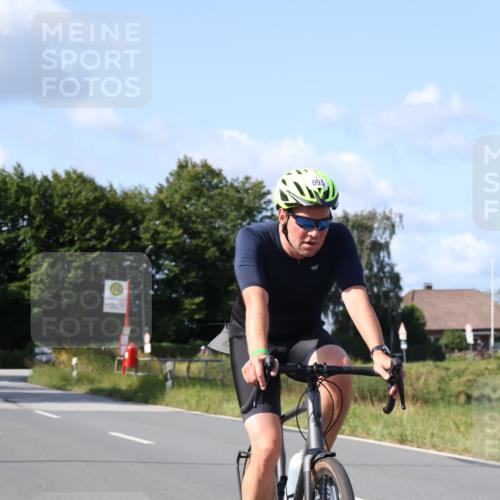 25.08.2024 - Elbe Triathlon Hamburg Fuchs,  Jonas http://msf.ph/oto/6864819 25.08.2024 10:51:29 Radfahren 695, 683 meine-sportfotos.de