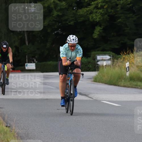 25.08.2024 - Elbe Triathlon Hamburg Fuchs,  Jonas http://msf.ph/oto/6864865 25.08.2024 10:07:12 Radfahren 325, 533, 389, 268 meine-sportfotos.de