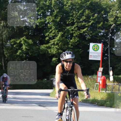 25.08.2024 - Elbe Triathlon Hamburg Fuchs,  Jonas http://msf.ph/oto/6864866 25.08.2024 10:51:36 Radfahren 683, 1577, 1474, 1522 meine-sportfotos.de