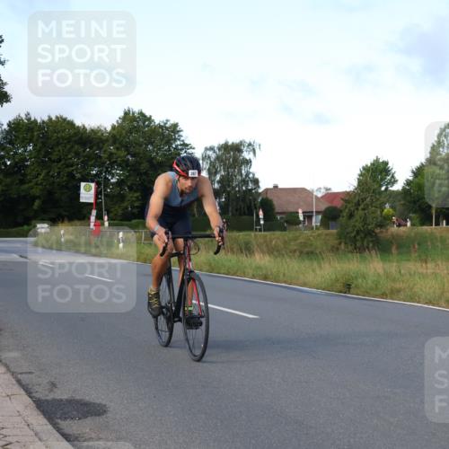 25.08.2024 - Elbe Triathlon Hamburg Fuchs,  Jonas http://msf.ph/oto/6864907 25.08.2024 09:23:20 Radfahren 120, 367, 198, 167 meine-sportfotos.de
