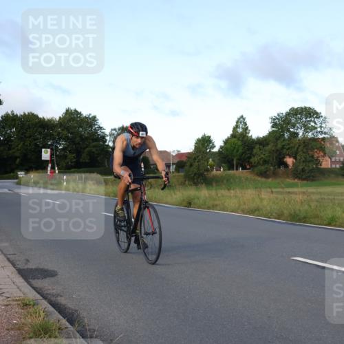 25.08.2024 - Elbe Triathlon Hamburg Fuchs,  Jonas http://msf.ph/oto/6864913 25.08.2024 09:23:20 Radfahren 120, 367, 198, 167 meine-sportfotos.de