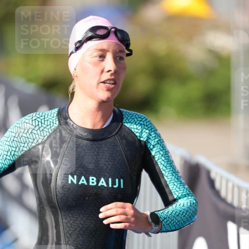 25.08.2024 - Elbe Triathlon Hamburg H.Heesch http://msf.ph/oto/6864917 25.08.2024 09:36:35 Schwimmen 478, 501, 517, 523, 533 meine-sportfotos.de