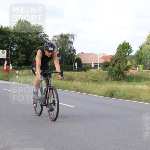 25.08.2024 - Elbe Triathlon Hamburg Fuchs,  Jonas http://msf.ph/oto/6864921 25.08.2024 10:07:15 Radfahren 533, 389, 268 meine-sportfotos.de