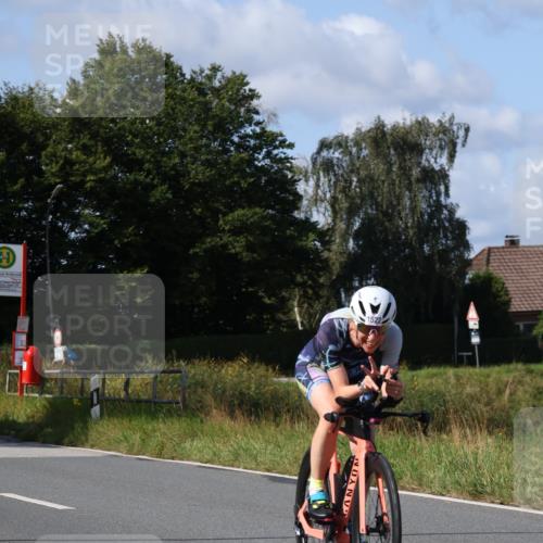 25.08.2024 - Elbe Triathlon Hamburg Fuchs,  Jonas http://msf.ph/oto/6864924 25.08.2024 10:51:41 Radfahren 1577, 1474, 1522, 756 meine-sportfotos.de