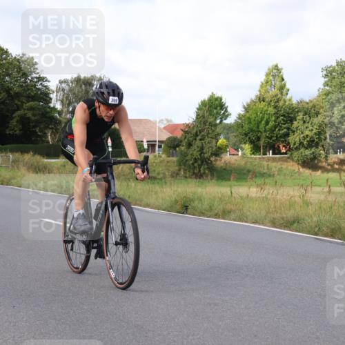 25.08.2024 - Elbe Triathlon Hamburg Fuchs,  Jonas http://msf.ph/oto/6864926 25.08.2024 10:07:15 Radfahren 533, 389, 268 meine-sportfotos.de