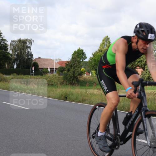 25.08.2024 - Elbe Triathlon Hamburg Fuchs,  Jonas http://msf.ph/oto/6864935 25.08.2024 10:07:15 Radfahren 533, 389, 268 meine-sportfotos.de