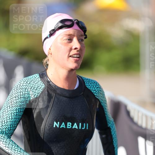 25.08.2024 - Elbe Triathlon Hamburg H.Heesch http://msf.ph/oto/6864937 25.08.2024 09:36:35 Schwimmen 478, 501, 517, 523, 533 meine-sportfotos.de