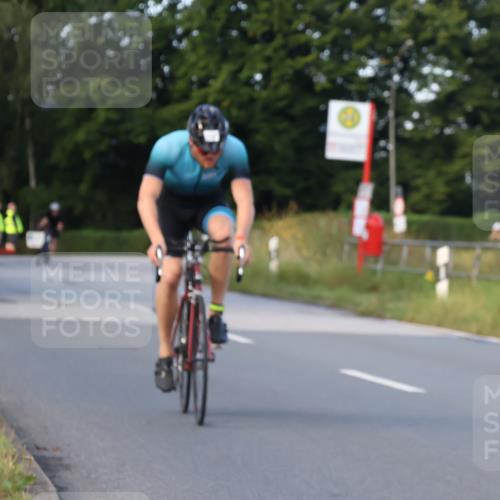 25.08.2024 - Elbe Triathlon Hamburg Fuchs,  Jonas http://msf.ph/oto/6864953 25.08.2024 09:23:24 Radfahren 367, 198, 167, 258 meine-sportfotos.de