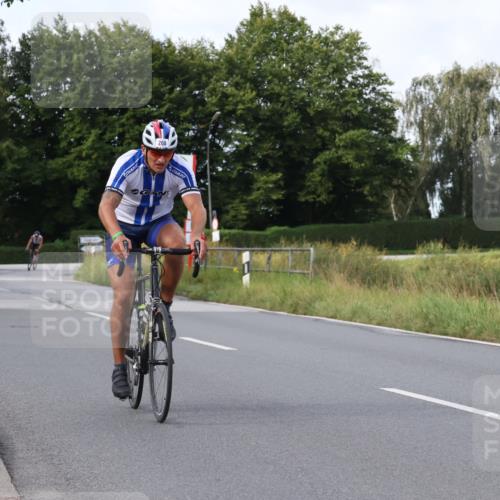 25.08.2024 - Elbe Triathlon Hamburg Fuchs,  Jonas http://msf.ph/oto/6864954 25.08.2024 10:07:17 Radfahren 533, 389, 268, 368 meine-sportfotos.de