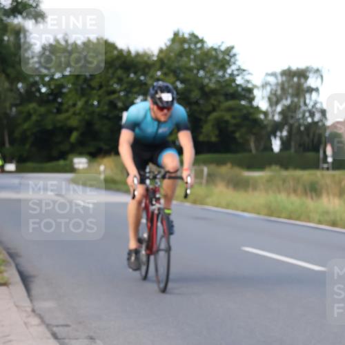 25.08.2024 - Elbe Triathlon Hamburg Fuchs,  Jonas http://msf.ph/oto/6864971 25.08.2024 09:23:25 Radfahren 367, 198, 167, 258 meine-sportfotos.de