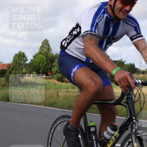 25.08.2024 - Elbe Triathlon Hamburg Fuchs,  Jonas http://msf.ph/oto/6864981 25.08.2024 10:07:18 Radfahren 533, 389, 268, 368 meine-sportfotos.de