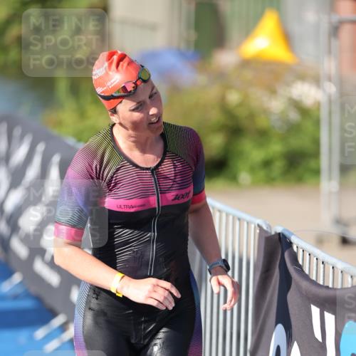 25.08.2024 - Elbe Triathlon Hamburg H.Heesch http://msf.ph/oto/6865010 25.08.2024 09:36:37 Schwimmen 478, 501, 517, 523, 533 meine-sportfotos.de