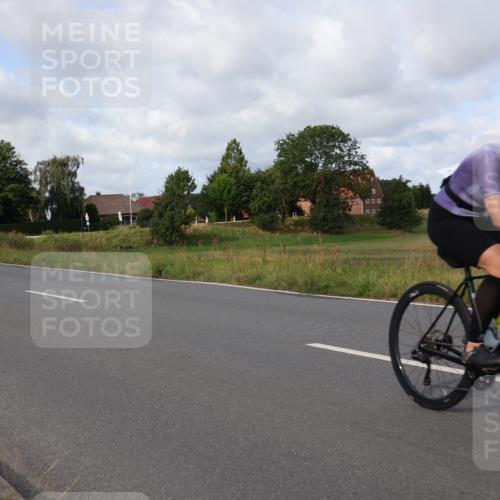 25.08.2024 - Elbe Triathlon Hamburg Fuchs,  Jonas http://msf.ph/oto/6865012 25.08.2024 10:07:41 Radfahren 457, 461, 419, 314, 465, 471, 342, 307, 524 meine-sportfotos.de
