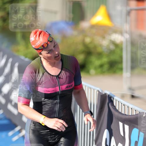 25.08.2024 - Elbe Triathlon Hamburg H.Heesch http://msf.ph/oto/6865015 25.08.2024 09:36:37 Schwimmen 478, 501, 517, 523, 533 meine-sportfotos.de