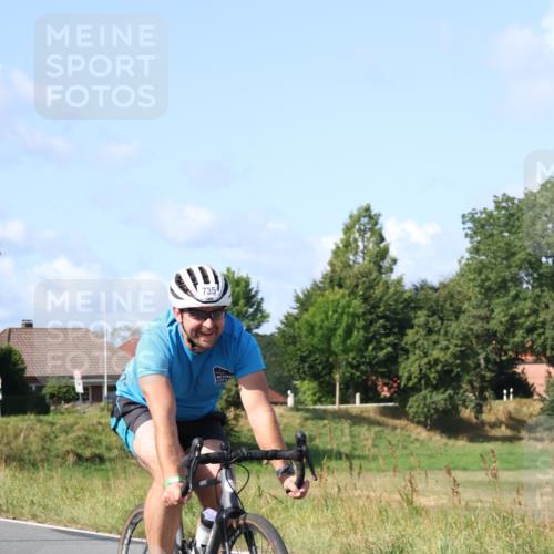 25.08.2024 - Elbe Triathlon Hamburg Fuchs,  Jonas http://msf.ph/oto/6865035 25.08.2024 10:51:52 Radfahren 1564, 1505, 606, 1587, 735, 518 meine-sportfotos.de