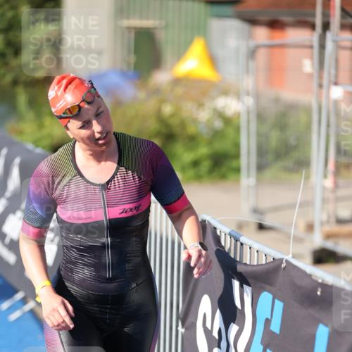 25.08.2024 - Elbe Triathlon Hamburg H.Heesch http://msf.ph/oto/6865036 25.08.2024 09:36:37 Schwimmen 478, 501, 517, 523, 533 meine-sportfotos.de