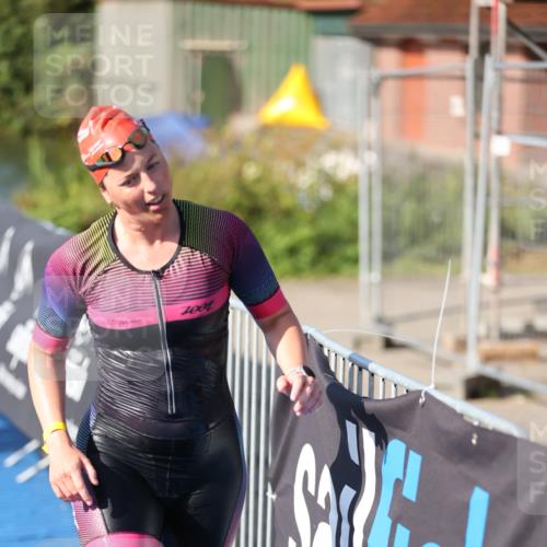 25.08.2024 - Elbe Triathlon Hamburg H.Heesch http://msf.ph/oto/6865040 25.08.2024 09:36:37 Schwimmen 478, 501, 517, 523, 533 meine-sportfotos.de