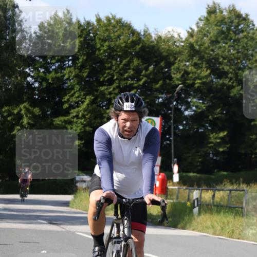 25.08.2024 - Elbe Triathlon Hamburg Fuchs,  Jonas http://msf.ph/oto/6865060 25.08.2024 10:52:14 Radfahren 1423, 1571, 1581 meine-sportfotos.de