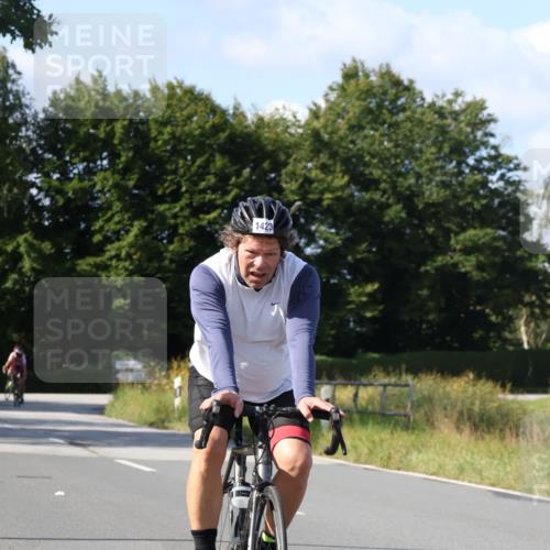 25.08.2024 - Elbe Triathlon Hamburg Fuchs,  Jonas http://msf.ph/oto/6865062 25.08.2024 10:52:14 Radfahren 1423, 1571, 1581 meine-sportfotos.de