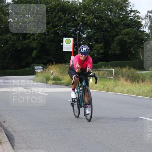 25.08.2024 - Elbe Triathlon Hamburg Fuchs,  Jonas http://msf.ph/oto/6865063 25.08.2024 10:07:47 Radfahren 342, 307, 524, 404 meine-sportfotos.de