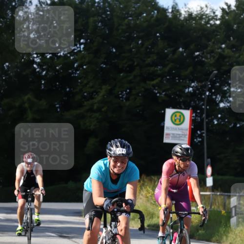 25.08.2024 - Elbe Triathlon Hamburg Fuchs,  Jonas http://msf.ph/oto/6865077 25.08.2024 10:52:19 Radfahren 1423, 1571, 1581, 755 meine-sportfotos.de