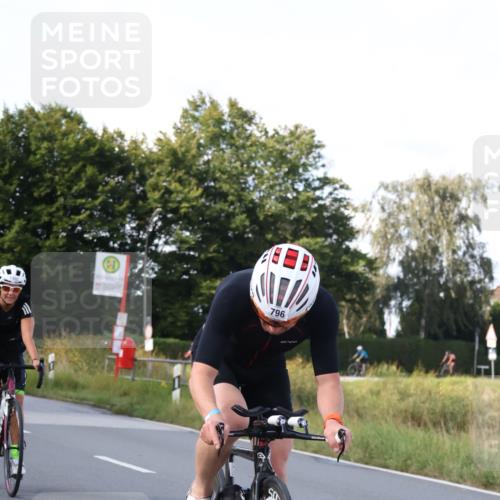 25.08.2024 - Elbe Triathlon Hamburg Fuchs,  Jonas http://msf.ph/oto/6865106 25.08.2024 10:52:31 Radfahren 796, 1480, 1599, 1558 meine-sportfotos.de