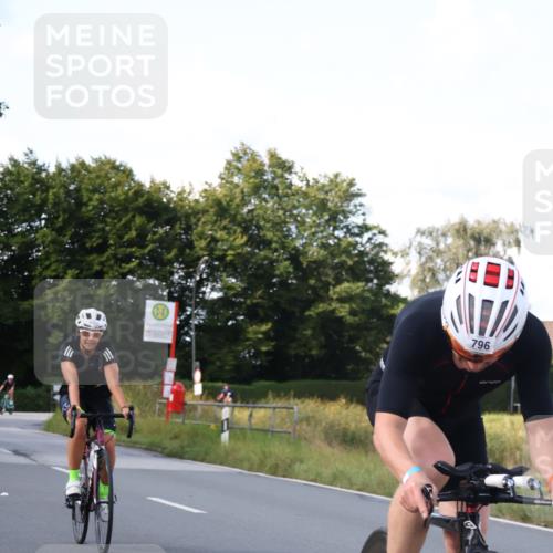 25.08.2024 - Elbe Triathlon Hamburg Fuchs,  Jonas http://msf.ph/oto/6865111 25.08.2024 10:52:31 Radfahren 796, 1480, 1599, 1558 meine-sportfotos.de