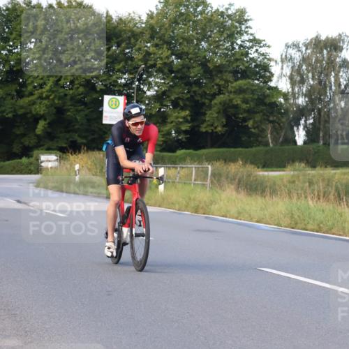 25.08.2024 - Elbe Triathlon Hamburg Fuchs,  Jonas http://msf.ph/oto/6865115 25.08.2024 09:23:35 Radfahren 258, 86, 64, 342, 35 meine-sportfotos.de