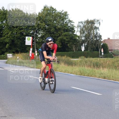 25.08.2024 - Elbe Triathlon Hamburg Fuchs,  Jonas http://msf.ph/oto/6865120 25.08.2024 09:23:35 Radfahren 258, 86, 64, 342, 35 meine-sportfotos.de