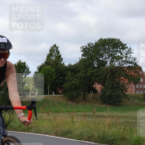25.08.2024 - Elbe Triathlon Hamburg Fuchs,  Jonas http://msf.ph/oto/6865126 25.08.2024 10:08:02 Radfahren 501, 490 meine-sportfotos.de