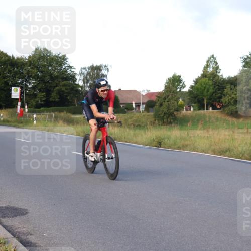 25.08.2024 - Elbe Triathlon Hamburg Fuchs,  Jonas http://msf.ph/oto/6865129 25.08.2024 09:23:36 Radfahren 86, 64, 342, 35, 153 meine-sportfotos.de