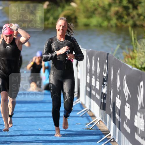25.08.2024 - Elbe Triathlon Hamburg H.Heesch http://msf.ph/oto/6865133 25.08.2024 09:37:26 Schwimmen 471, 488, 493, 509 meine-sportfotos.de